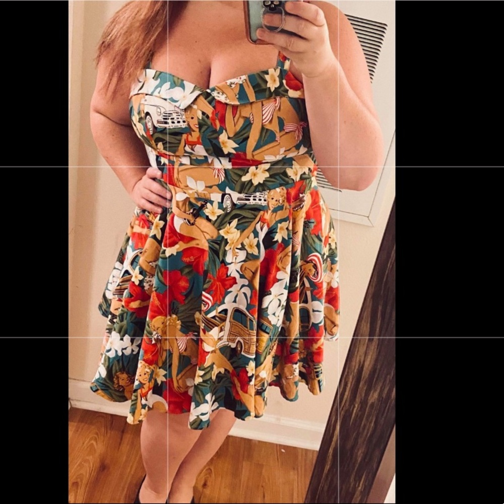 Miss Lulo pinup dress with matching mask! - Picture 4 of 4